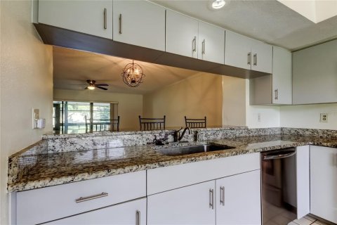 Condominio en venta en Palm Harbor, Florida, 2 dormitorios, 120.77 m2 № 1911442 - foto 21