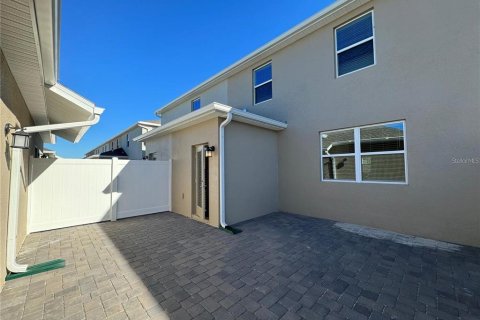 Townhouse in Winter Garden, Florida 4 bedrooms, 185.06 sq.m. № 1878144 - photo 17