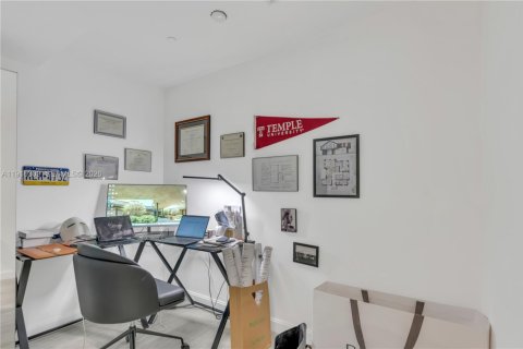 Copropriété à vendre à Miami, Floride: 1 chambre, 72.09 m2 № 2082505 - photo 14