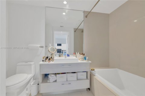 Copropriété à vendre à Miami, Floride: 1 chambre, 72.09 m2 № 2082505 - photo 13