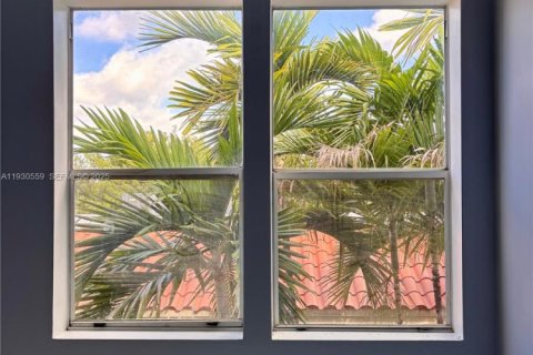 Condominio en venta en Miami Beach, Florida, 2 dormitorios, 73.39 m2 № 1989401 - foto 11