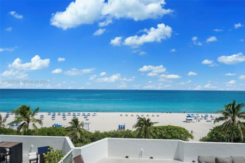 Condominio en alquiler en Miami Beach, Florida, 4 dormitorios, 166.76 m2 № 1992885 - foto 3