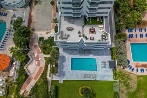 Condominio en alquiler en Miami Beach, Florida, 4 dormitorios, 166.76 m2 № 1992885 - foto 28