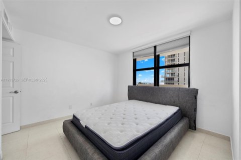 Condominio en alquiler en Miami Beach, Florida, 4 dormitorios, 166.76 m2 № 1992885 - foto 16