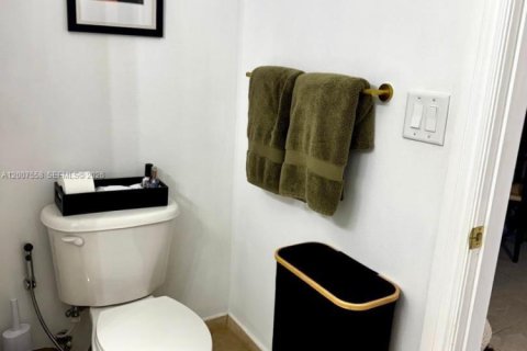 Купить кондоминиум в Авентура, Флорида 2 спальни, 108.42м2, № 2090157 - фото 19
