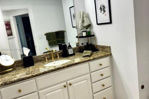 Купить кондоминиум в Авентура, Флорида 2 спальни, 108.42м2, № 2090157 - фото 18
