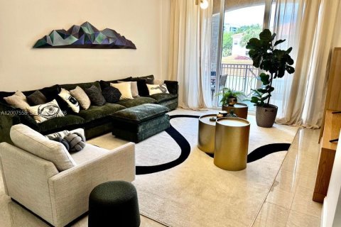 Купить кондоминиум в Авентура, Флорида 2 спальни, 108.42м2, № 2090157 - фото 2