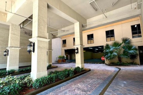 Купить кондоминиум в Авентура, Флорида 2 спальни, 108.42м2, № 2090157 - фото 22
