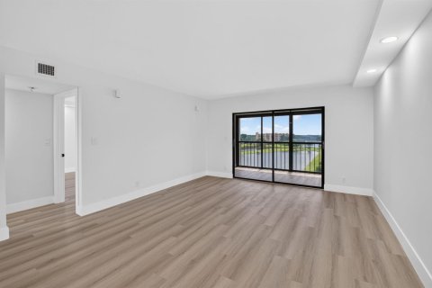 Copropriété à louer à Delray Beach, Floride: 2 chambres, 114.27 m2 № 2422512 - photo 11
