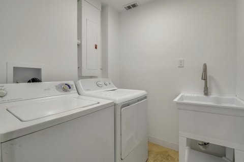 Villa ou maison à louer à Palm Beach Gardens, Floride: 2 chambres, 100.43 m2 № 2439356 - photo 30