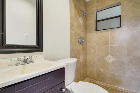 Villa ou maison à louer à Palm Beach Gardens, Floride: 2 chambres, 100.43 m2 № 2439356 - photo 23