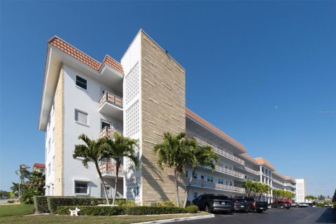 Copropriété à vendre à Gulfport, Floride: 1 chambre, 98.48 m2 № 2147462 - photo 27