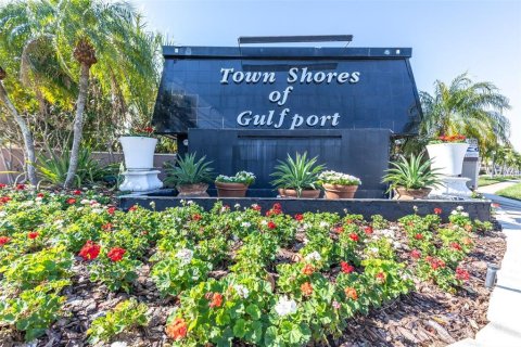 Copropriété à vendre à Gulfport, Floride: 1 chambre, 98.48 m2 № 2147462 - photo 29