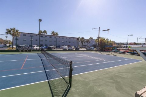 Copropriété à vendre à Gulfport, Floride: 1 chambre, 98.48 m2 № 2147462 - photo 28