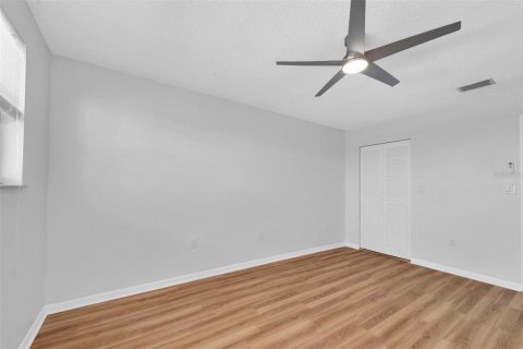 Copropriété à vendre à Gulfport, Floride: 1 chambre, 98.48 m2 № 2147462 - photo 17