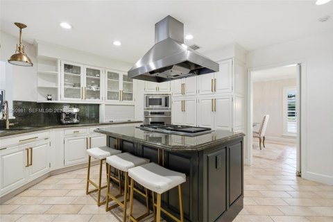 Купить виллу или дом в Пайнкрест, Флорида 5 спален, 439.61м2, № 2006184 - фото 16