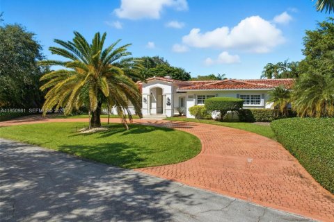 Купить виллу или дом в Пайнкрест, Флорида 5 спален, 439.61м2, № 2006184 - фото 2