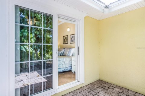 Купить кондоминиум в Холмс-Бич, Флорида 3 комнаты, 84.54м2, № 1521101 - фото 29