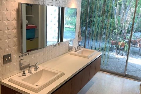 Casa en venta en Tampa, Florida, 2 dormitorios, 181.07 m2 № 1433756 - foto 19