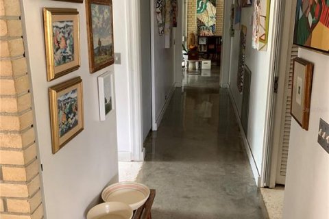 Casa en venta en Tampa, Florida, 2 dormitorios, 181.07 m2 № 1433756 - foto 9