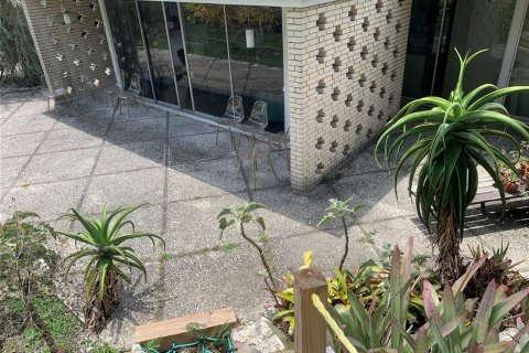 Casa en venta en Tampa, Florida, 2 dormitorios, 181.07 m2 № 1433756 - foto 2