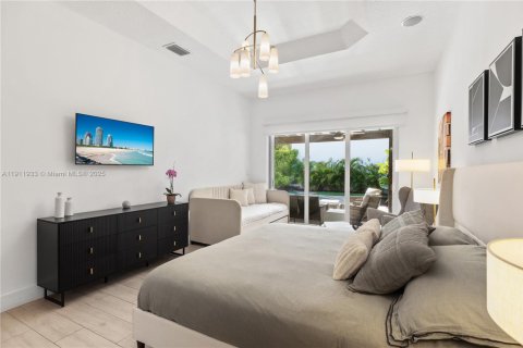 Casa en venta en Doral, Florida, 4 dormitorios, 198.63 m2 № 1968223 - foto 27