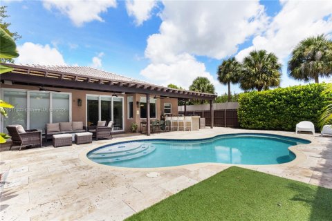Casa en venta en Doral, Florida, 4 dormitorios, 198.63 m2 № 1968223 - foto 9