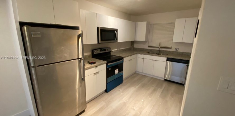 Condo à Hollywood, Floride, 1 chambre № 2087890