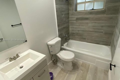 Copropriété à louer à Hollywood, Floride: 1 chambre, 67.35 m2 № 2087890 - photo 7