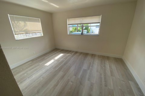 Copropriété à louer à Hollywood, Floride: 1 chambre, 67.35 m2 № 2087890 - photo 11