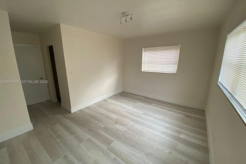 Copropriété à louer à Hollywood, Floride: 1 chambre, 67.35 m2 № 2087890 - photo 10