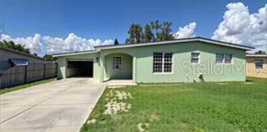 Villa ou maison à Port Charlotte, Floride 3 chambres, 108.88 m2 № 1919715