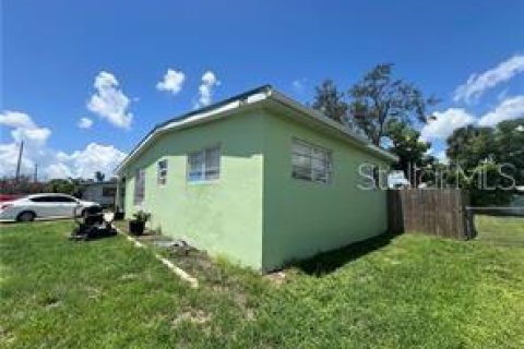 Villa ou maison à vendre à Port Charlotte, Floride: 3 chambres, 108.88 m2 № 1919715 - photo 2