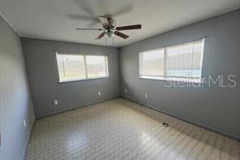 Villa ou maison à vendre à Port Charlotte, Floride: 3 chambres, 108.88 m2 № 1919715 - photo 12