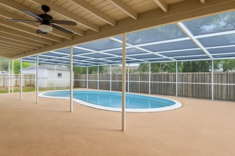 Casa en venta en Miami, Florida, 3 dormitorios, 127.55 m2 № 1925575 - foto 8