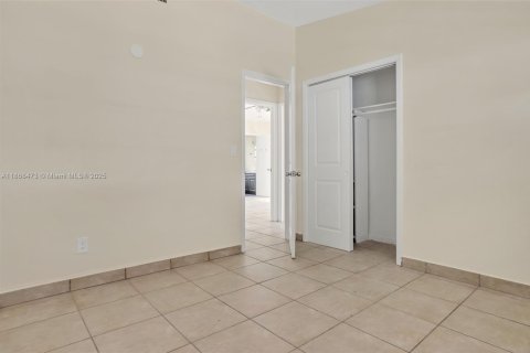 Casa en venta en Miami, Florida, 3 dormitorios, 127.55 m2 № 1925575 - foto 24