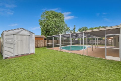 Casa en venta en Miami, Florida, 3 dormitorios, 127.55 m2 № 1925575 - foto 6