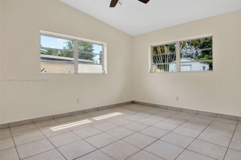 Casa en venta en Miami, Florida, 3 dormitorios, 127.55 m2 № 1925575 - foto 27