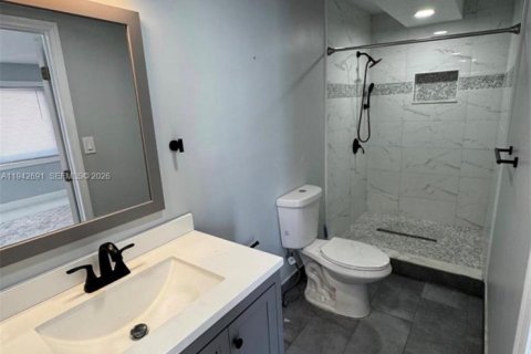 Villa ou maison à louer à Pompano Beach, Floride: 1 chambre, 55.74 m2 № 1999490 - photo 4