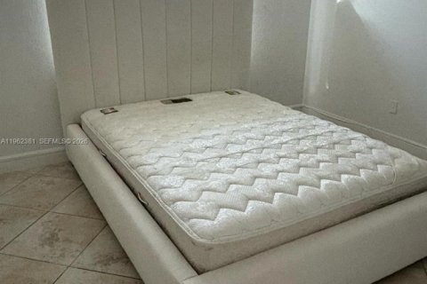 Appartement à louer à Homestead, Floride: 2 chambres, 99.87 m2 № 2024912 - photo 3