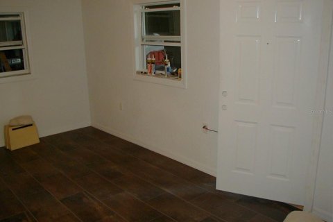 Commercial property in Seffner, Florida 388.52 sq.m. № 506552 - photo 16