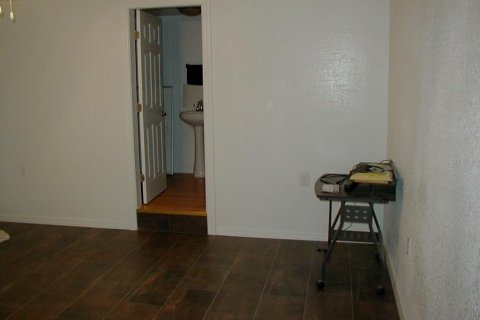 Commercial property in Seffner, Florida 388.52 sq.m. № 506552 - photo 18
