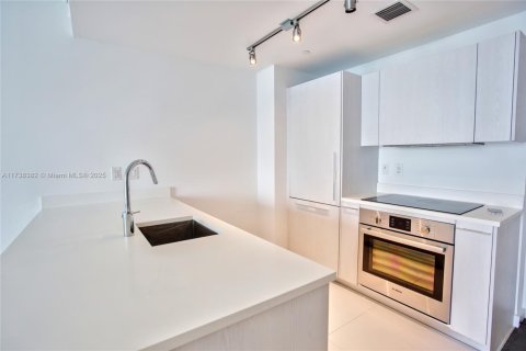 Condominio en venta en Miami, Florida, 1 dormitorio, 57.41 m2 № 1985079 - foto 3