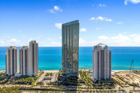 Condo in Sunny Isles Beach, Florida, 4 bedrooms  № 1887219 - photo 5