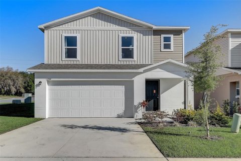 House in Haines City, Florida 3 bedrooms, 144.65 sq.m. № 2207355 - photo 9