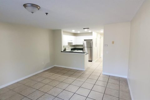 Touwnhouse à louer à Kissimmee, Floride: 3 chambres, 132.39 m2 № 1778631 - photo 10