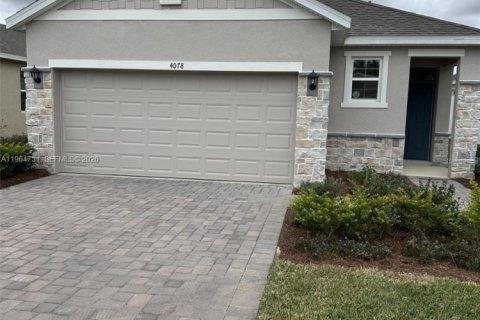 House in Ocala, Florida 3 bedrooms, 139.73 sq.m. № 2081139