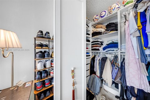 Copropriété à vendre à Miami Beach, Floride: 1 chambre, 69.31 m2 № 1995891 - photo 21