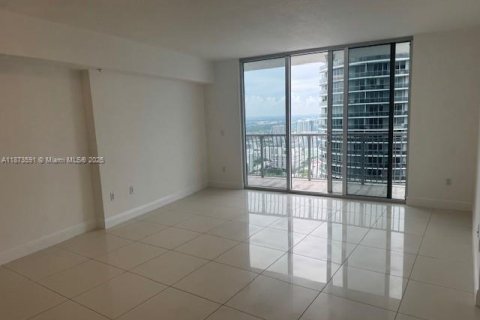 Снять в аренду кондоминиум в Майами, Флорида 47.19м2, № 1898284 - фото 5