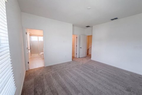 Touwnhouse à vendre à Apopka, Floride: 3 chambres, 163.04 m2 № 2305136 - photo 4